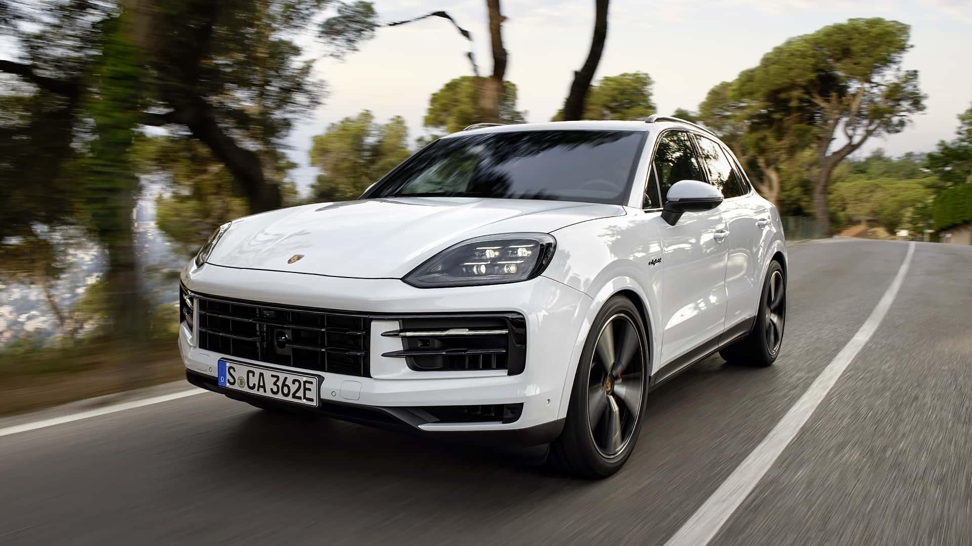 porsche-cayenne-s-e-hybrid-2023 (2)