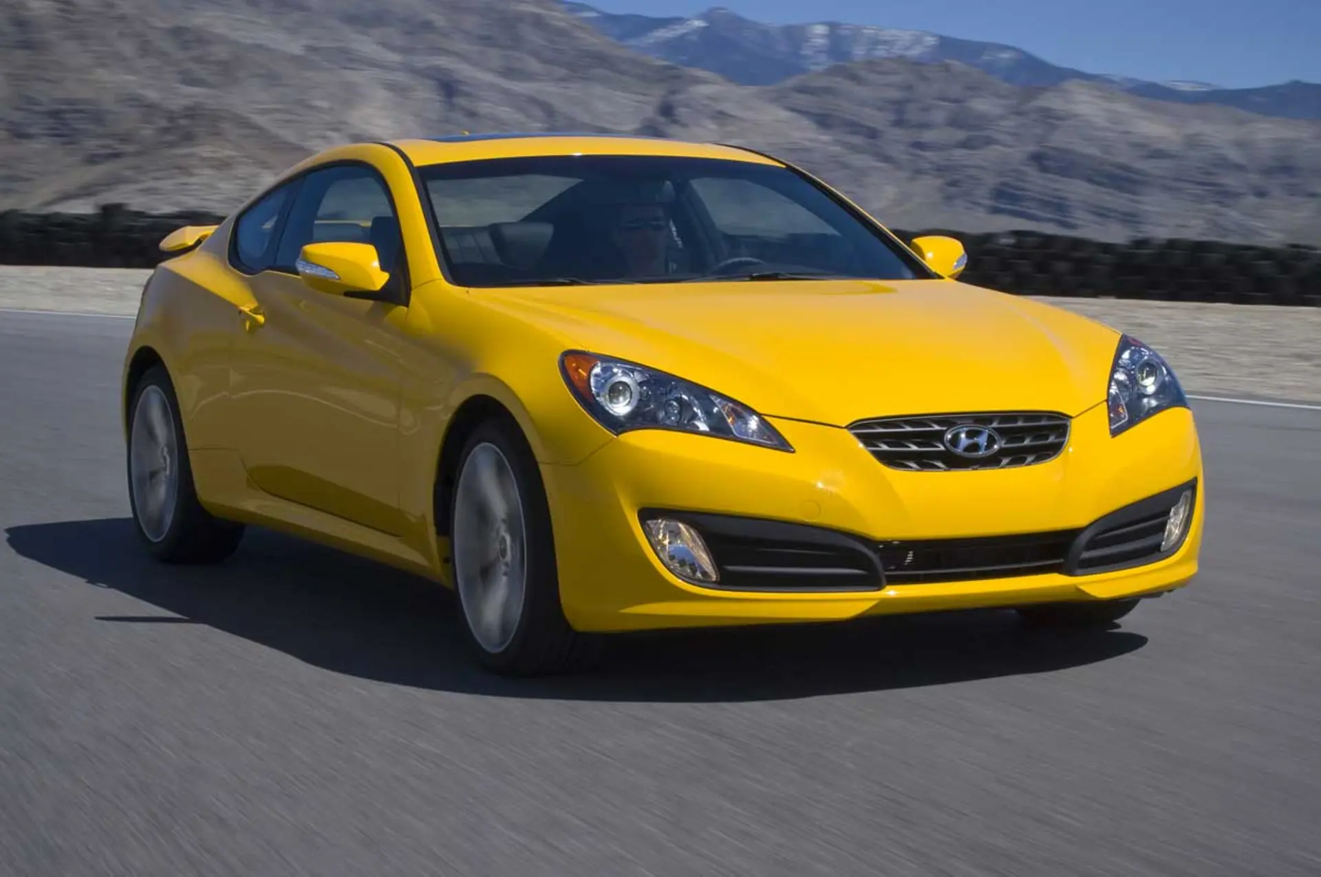 Hyundai-Genesis-7