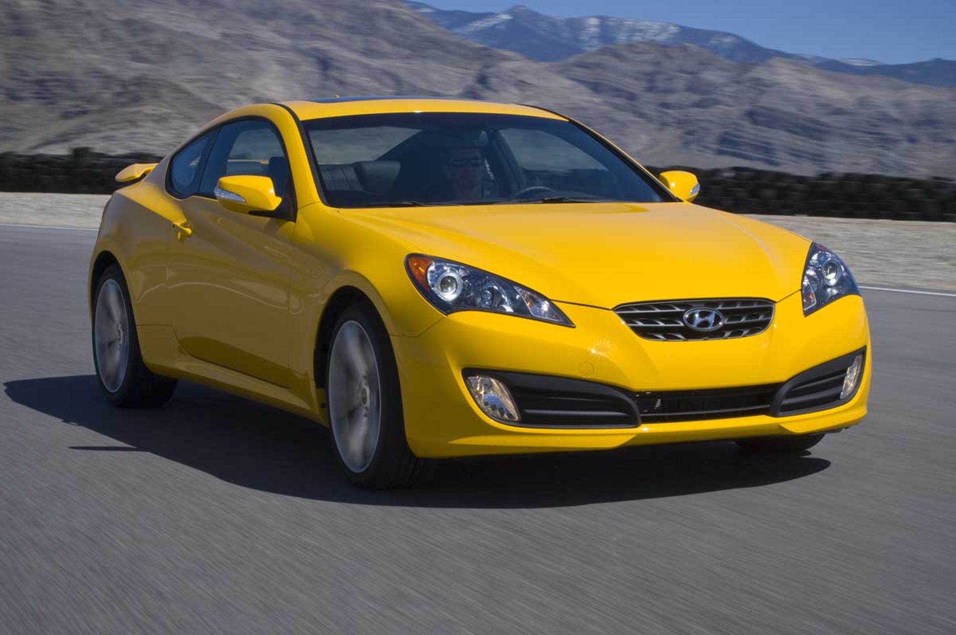 Hyundai-Genesis-7