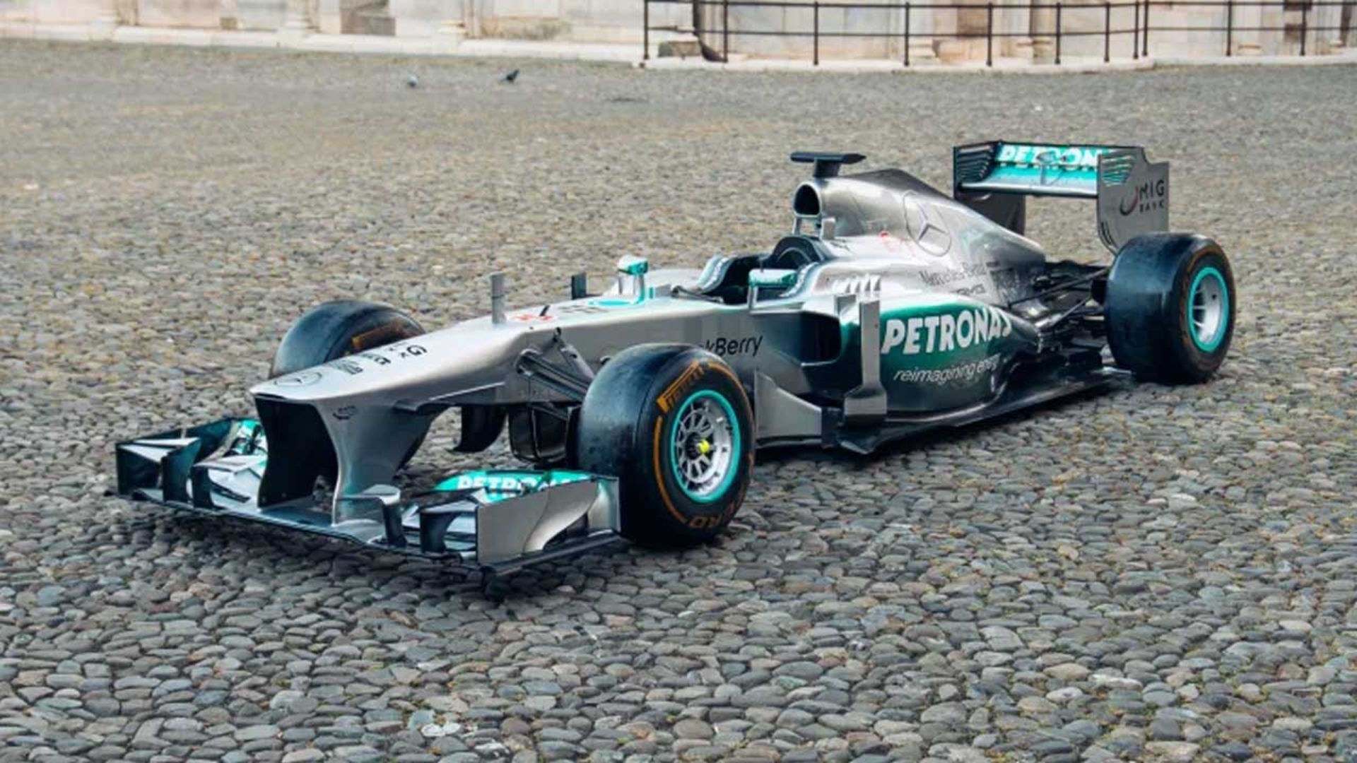 Mercedes-W04-2
