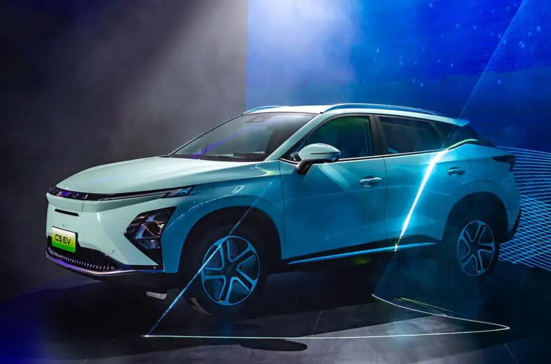 omoda_5_ev_qatar