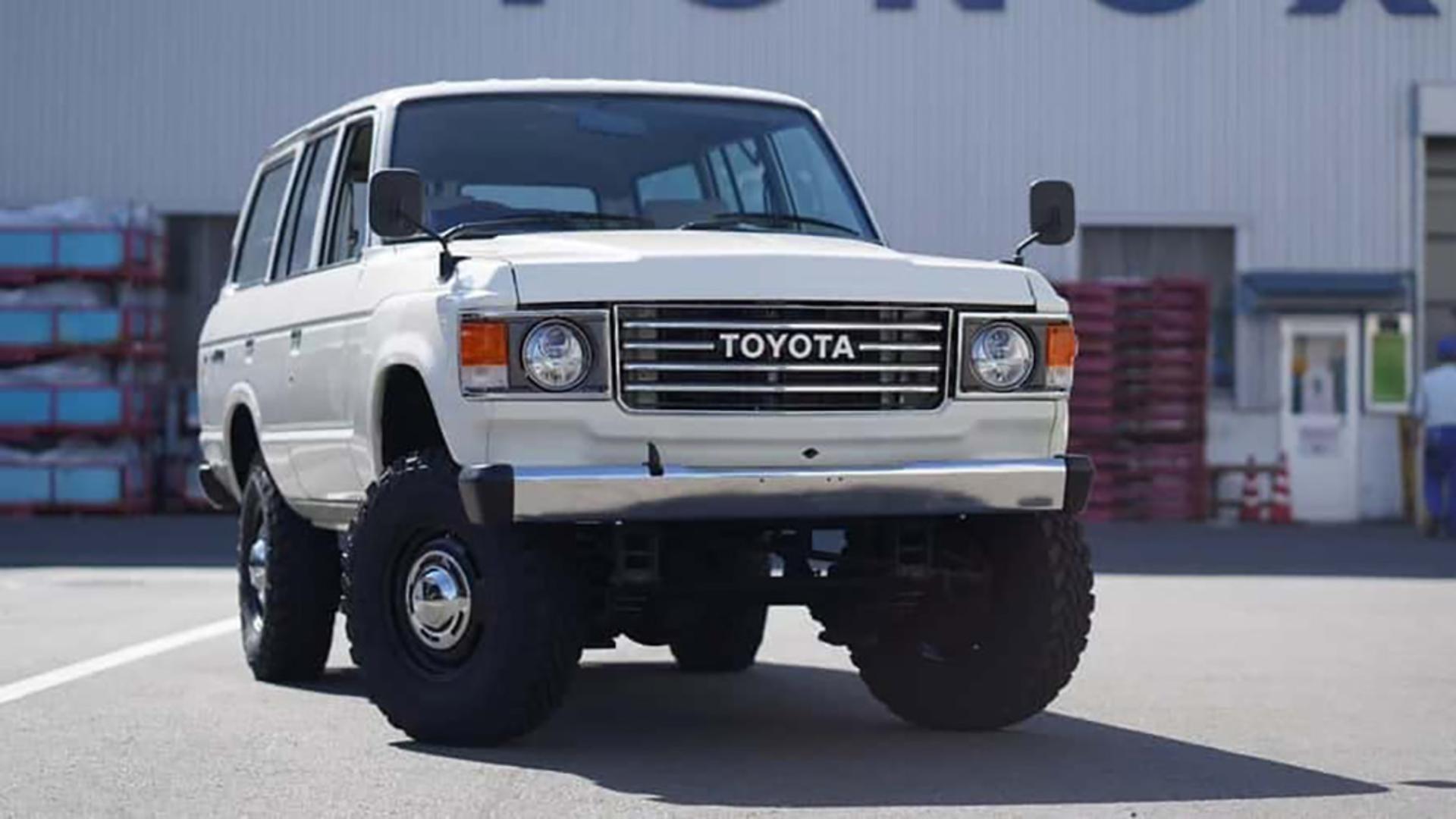 toyota-fj60-land-cruiser-restoration-and-electric-powertrain
