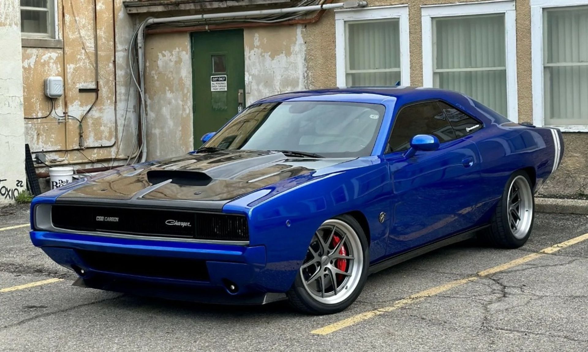 1968-dodge-charger-style-challenger-hellcat-breaks-all-rules-costs-more-than-a-2024-lambo_45