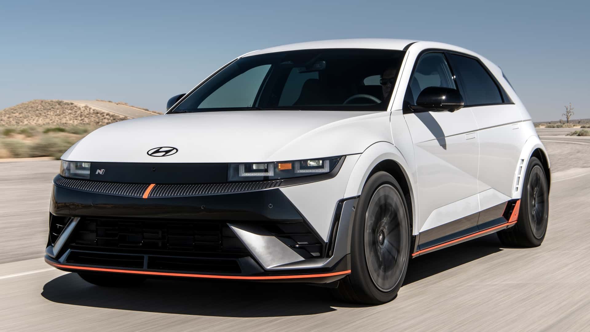 2025-hyundai-ioniq-5-n-rear-3-4