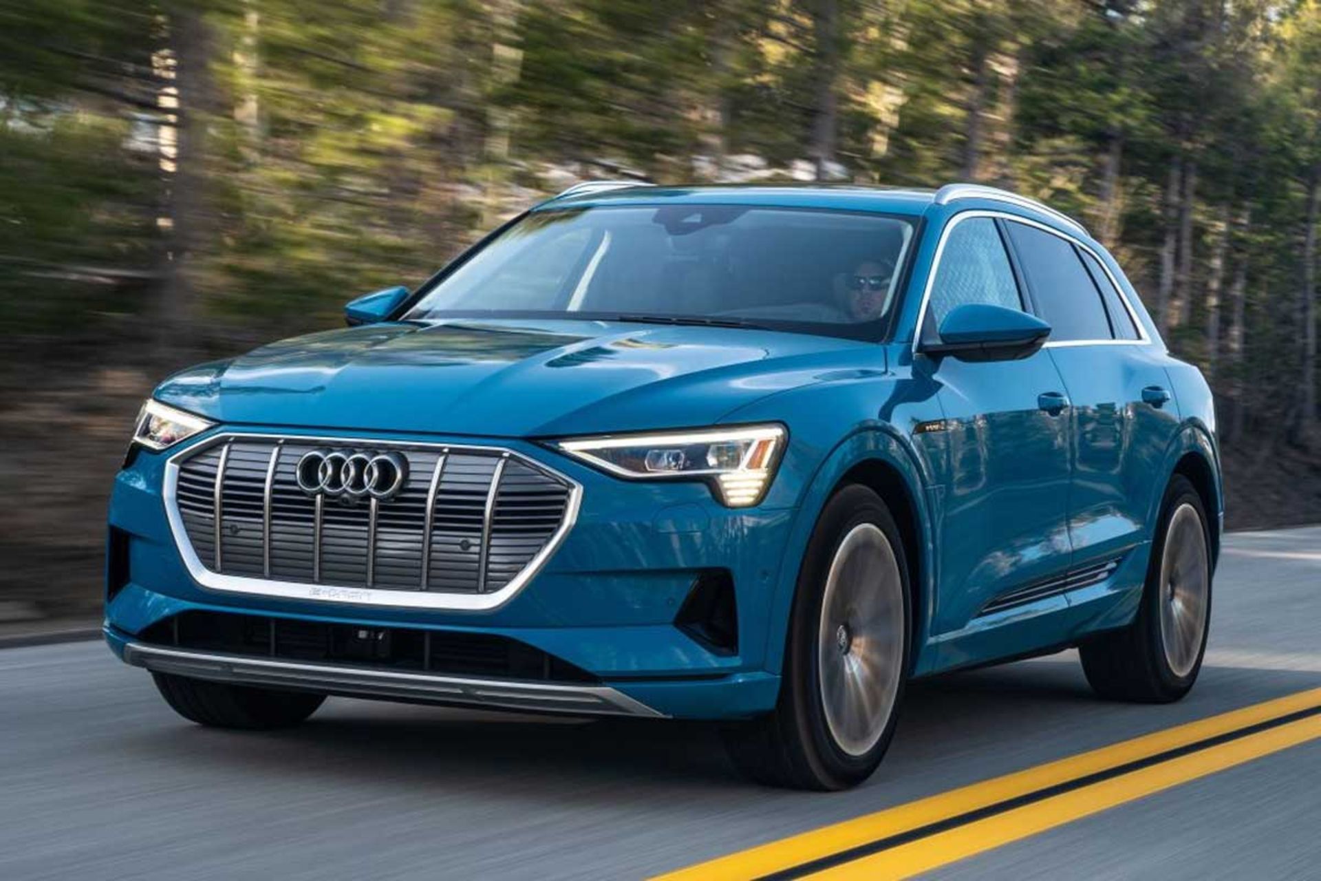 Audi-E-Tron-1
