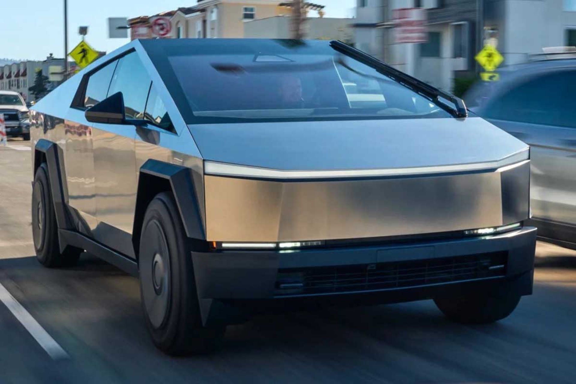 Tesla-Cybertruck-1