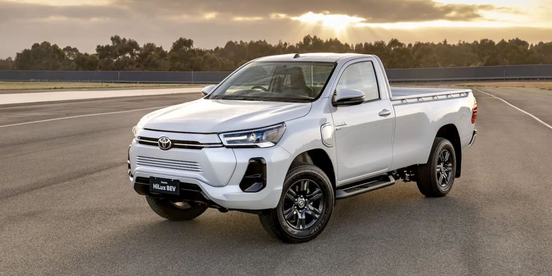 Toyota-first-electric-truck-1