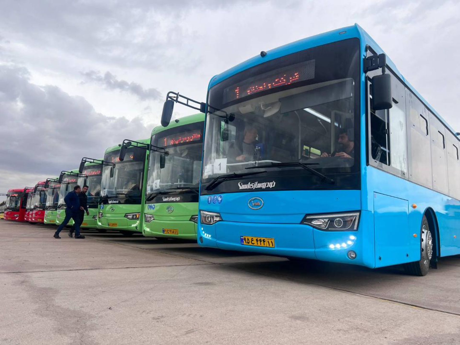 bahman bus