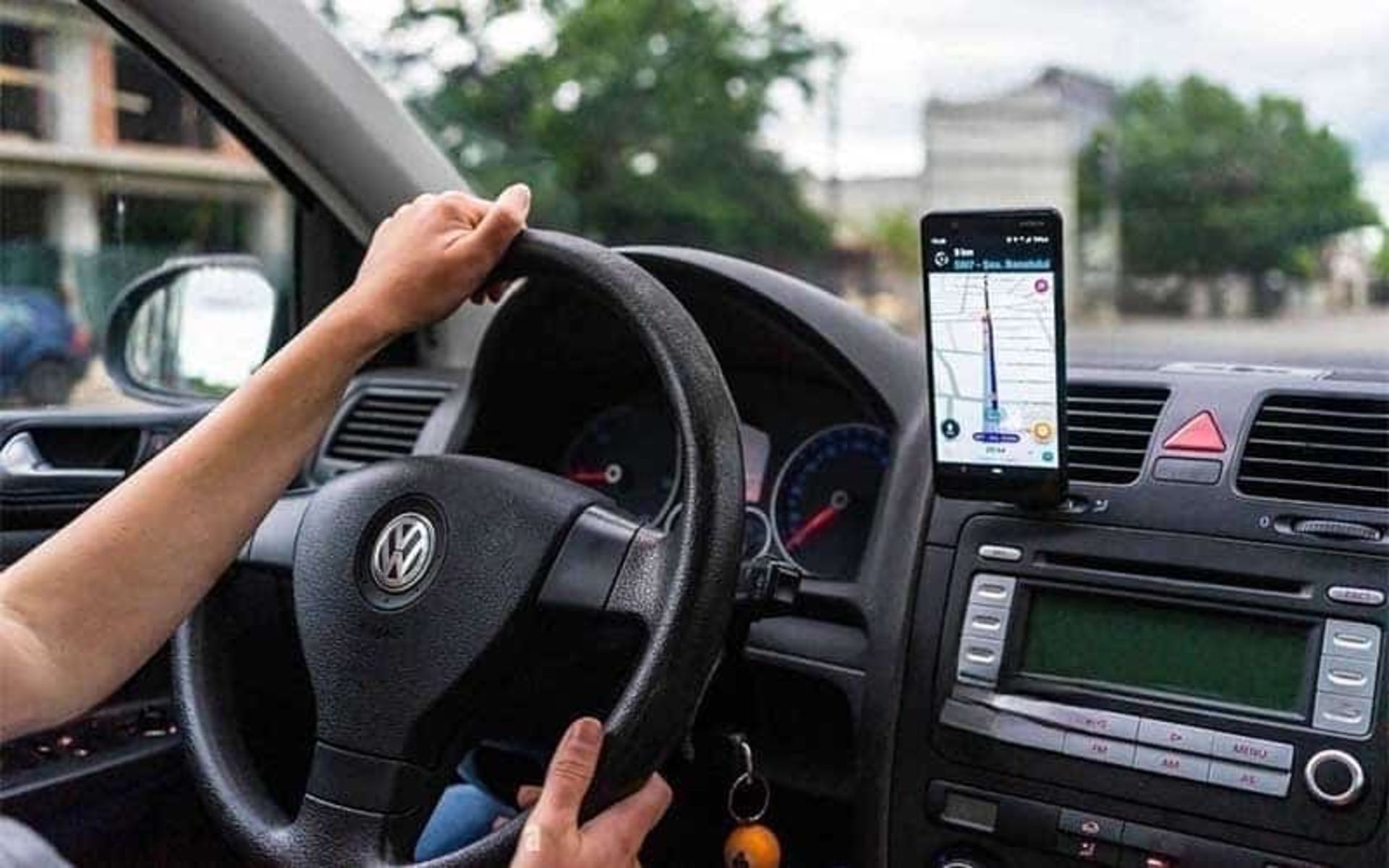 هولدر موبایل