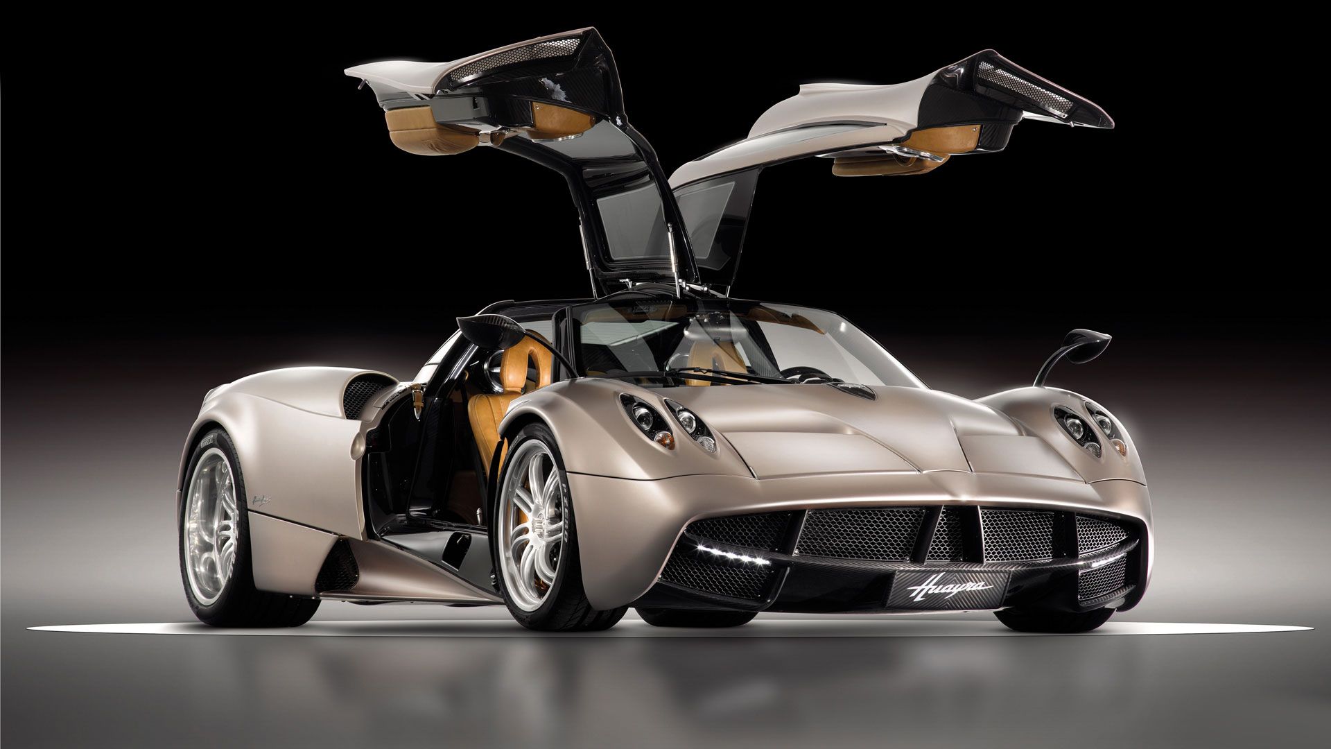2012_pagani_huayra_27_1920x1080