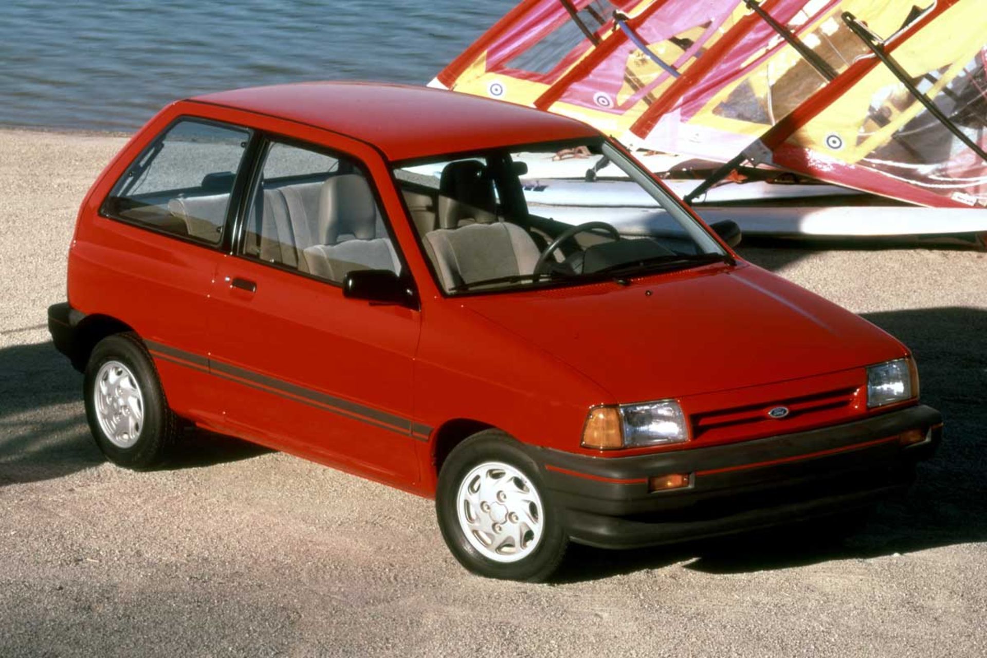 Ford-Festiva-15