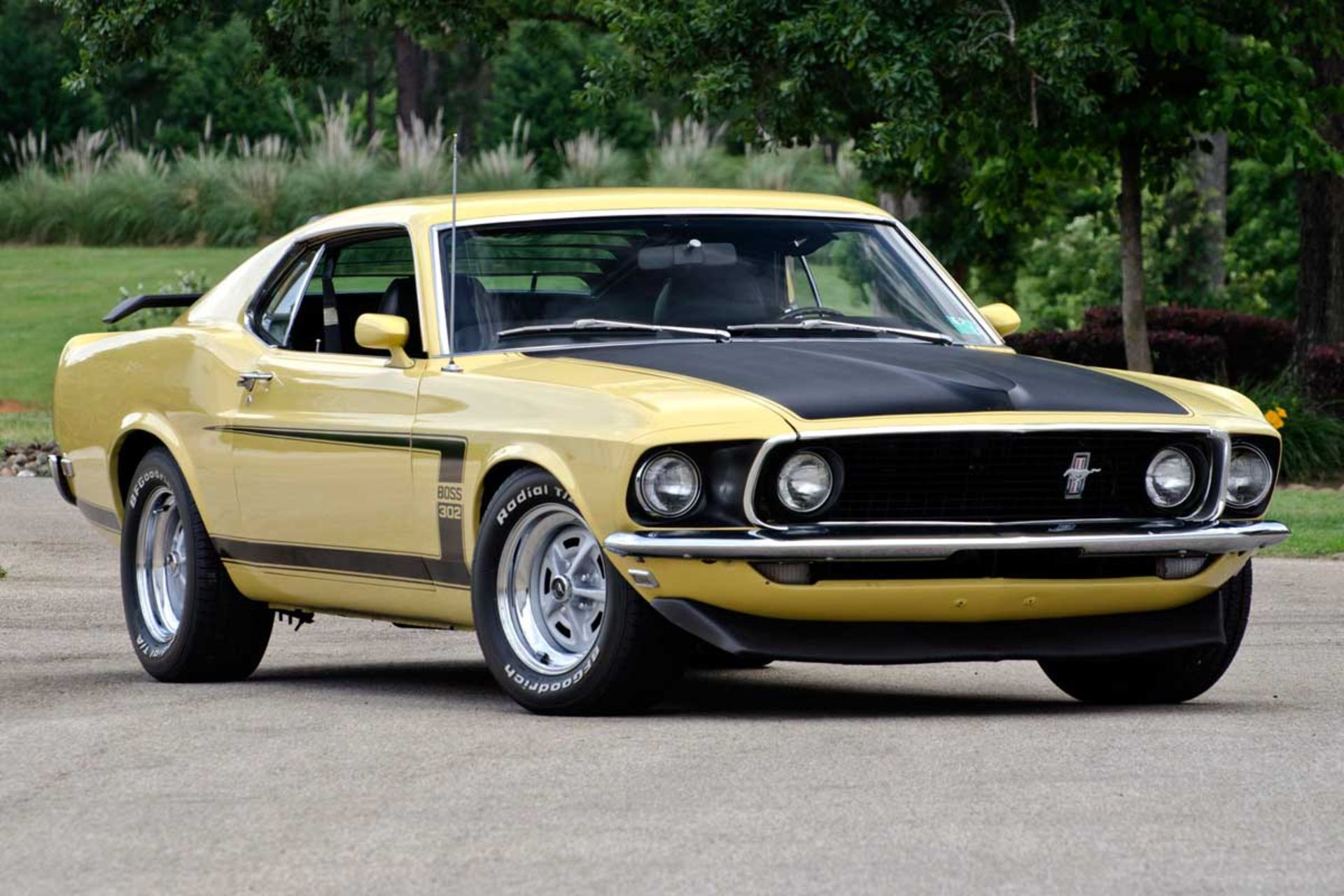 Mustang-Boss-302-1