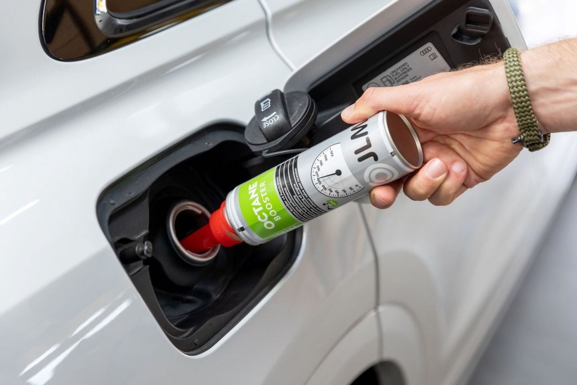 Petrol octane booster