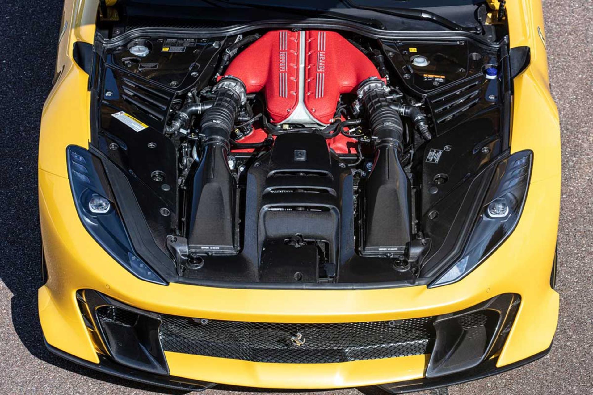 V12-Engine-4