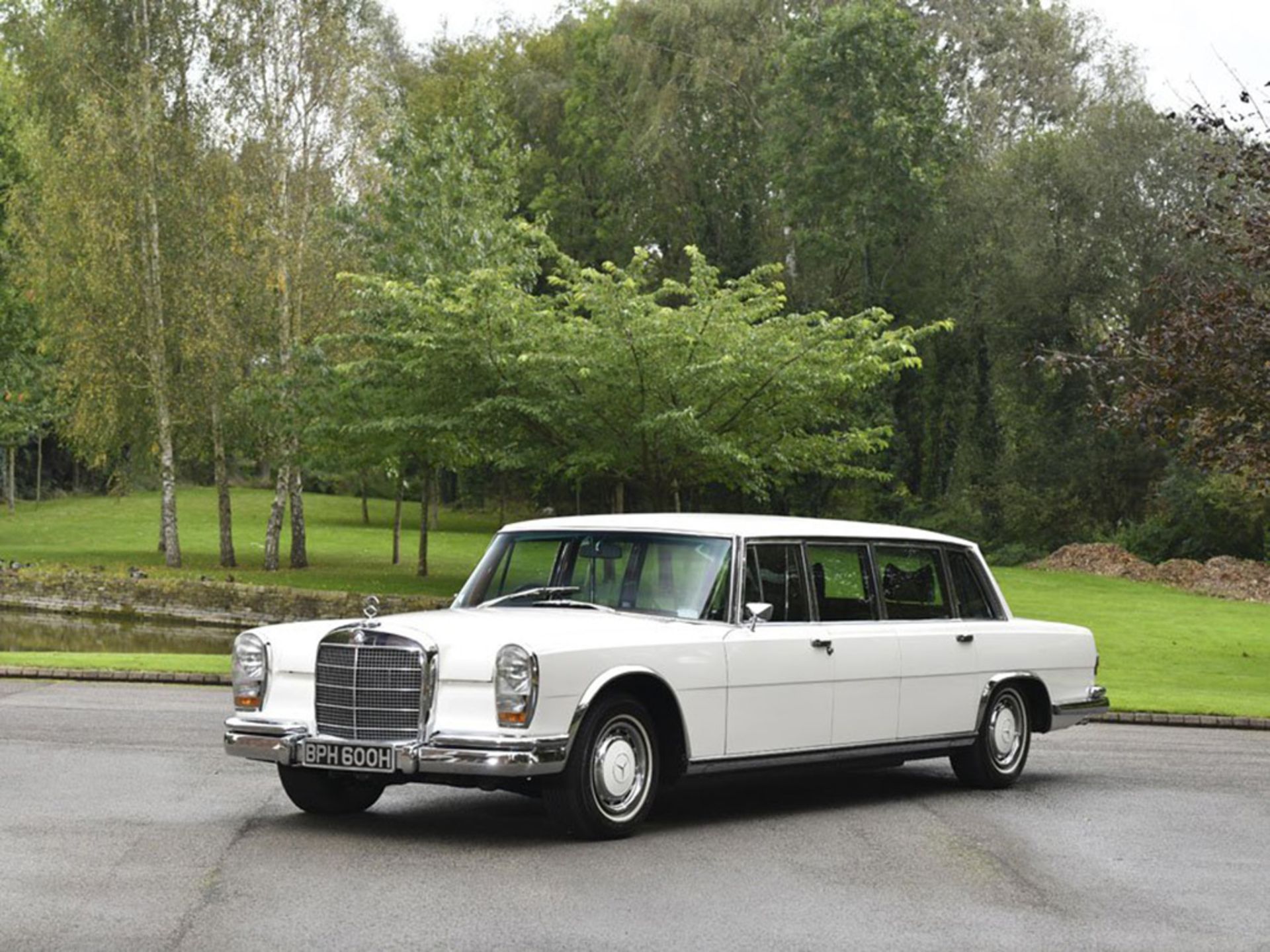 02mercedes-benz-600-pullman