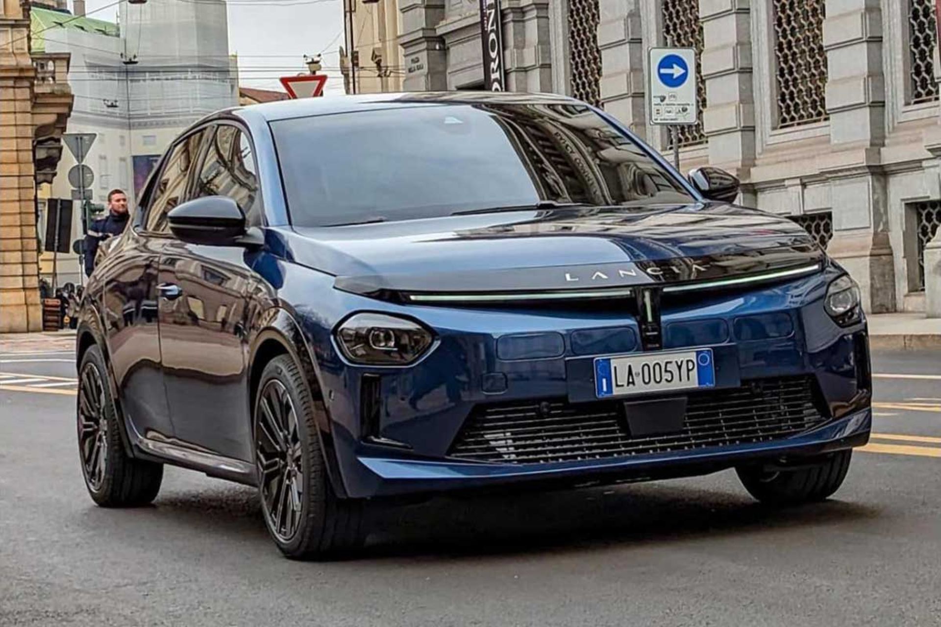 Lancia-7