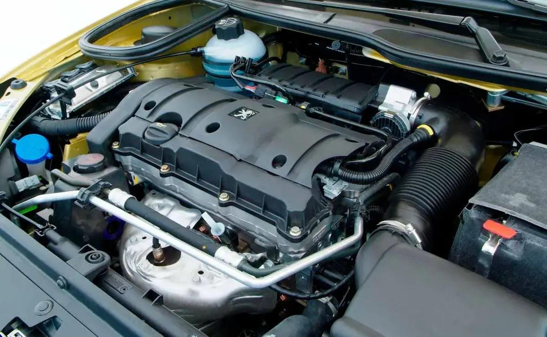 Peugeot-206-motor