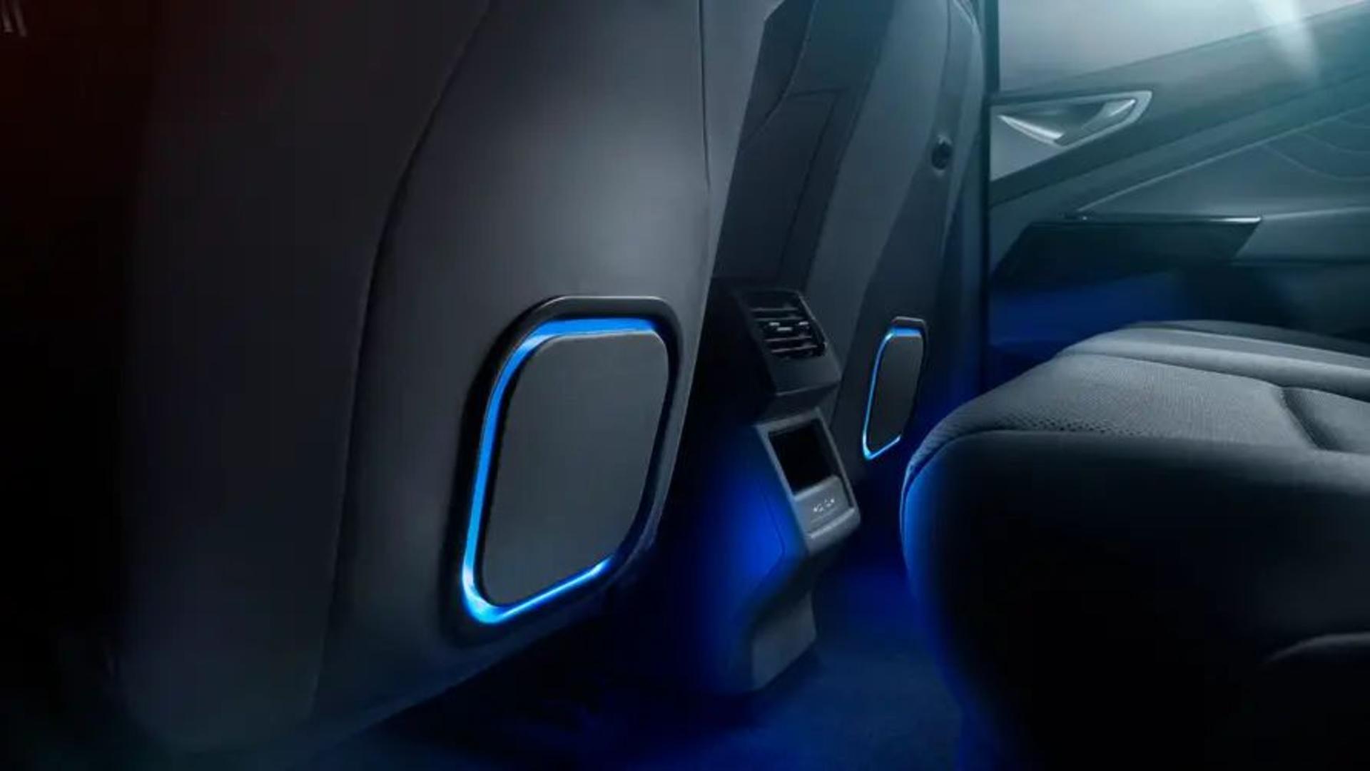 Sub_Woofer_in_Seat