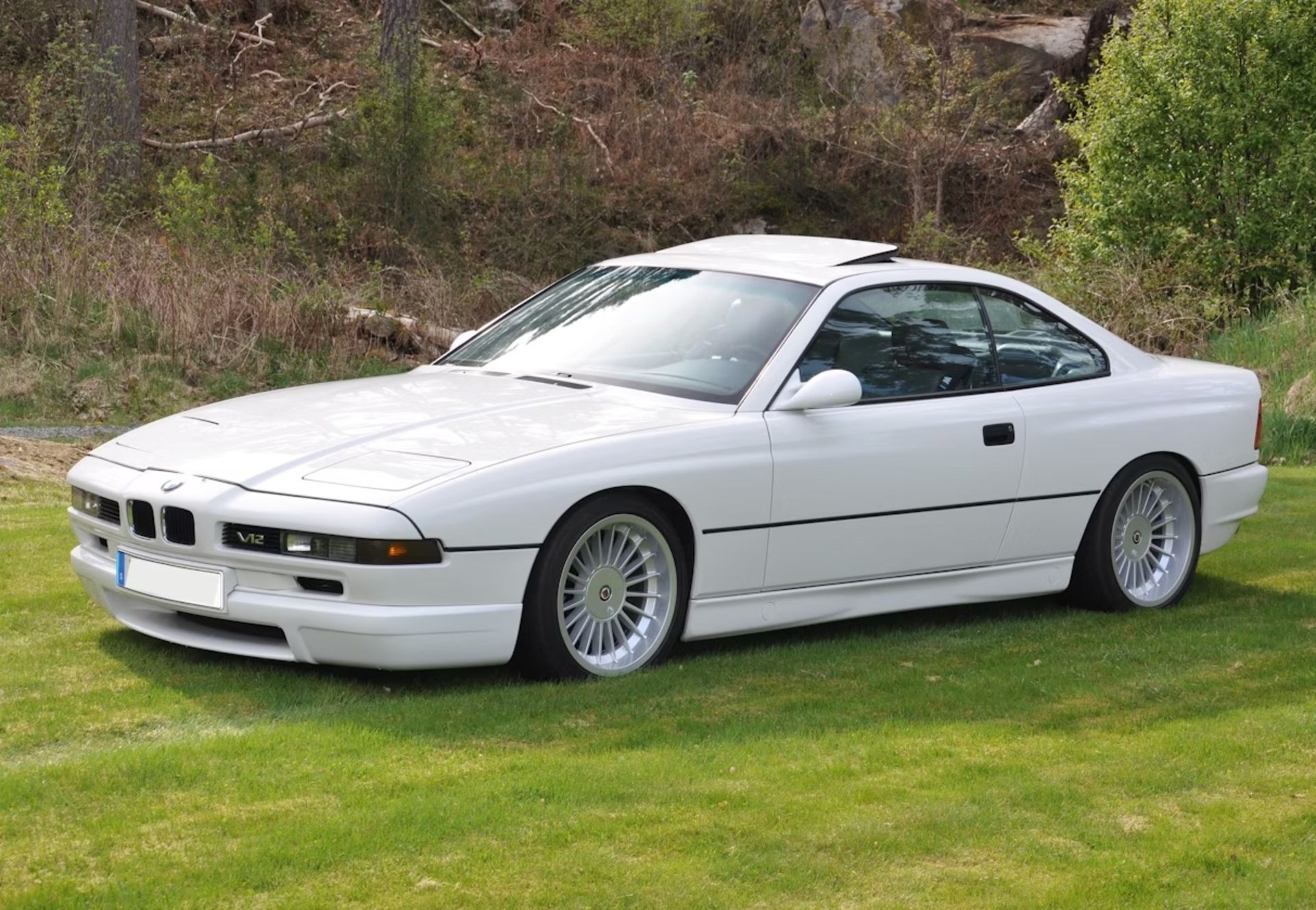 bmw 8 series 1990