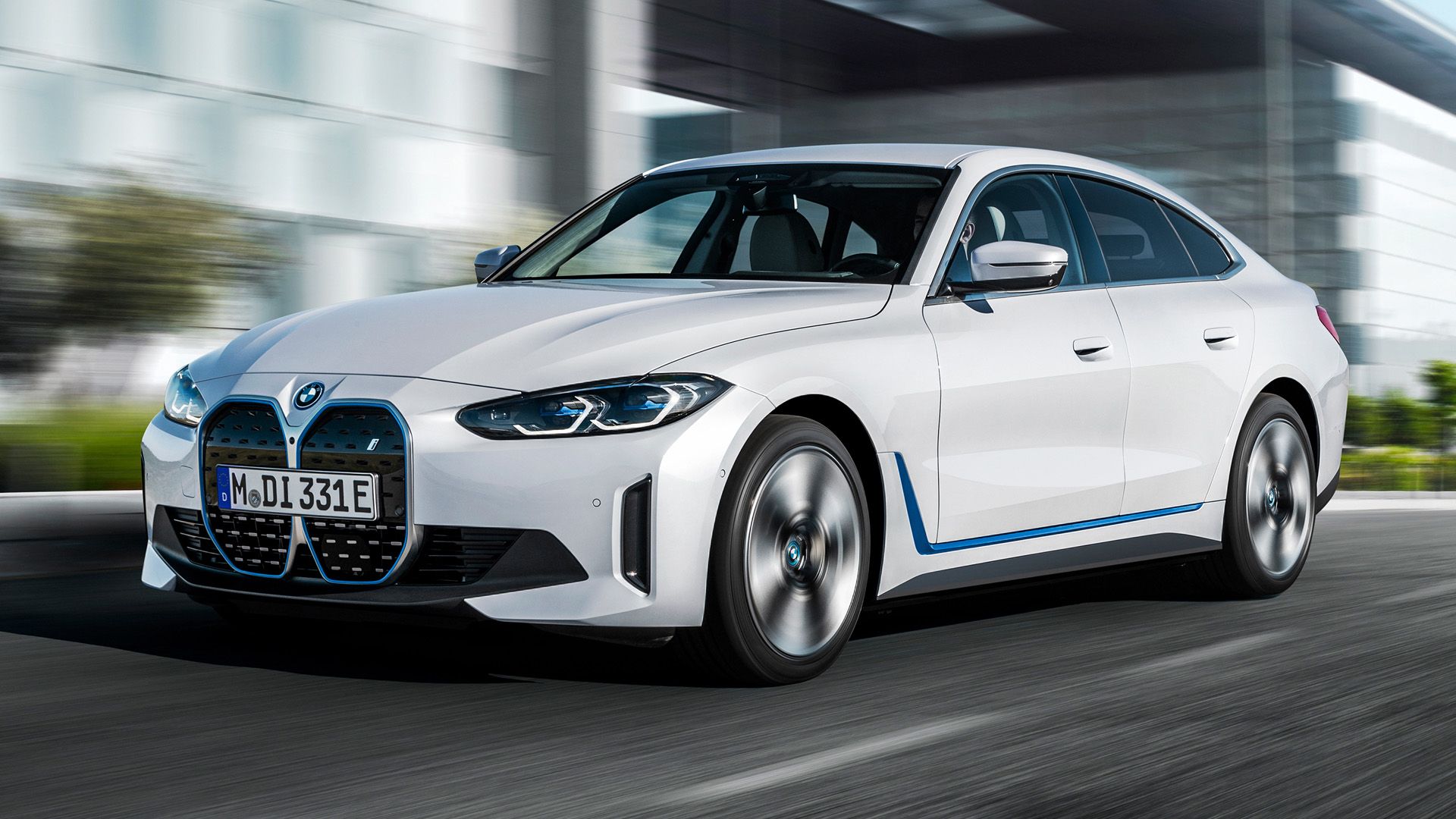 bmw-big-grille-cares-selling-well-i4-4-series