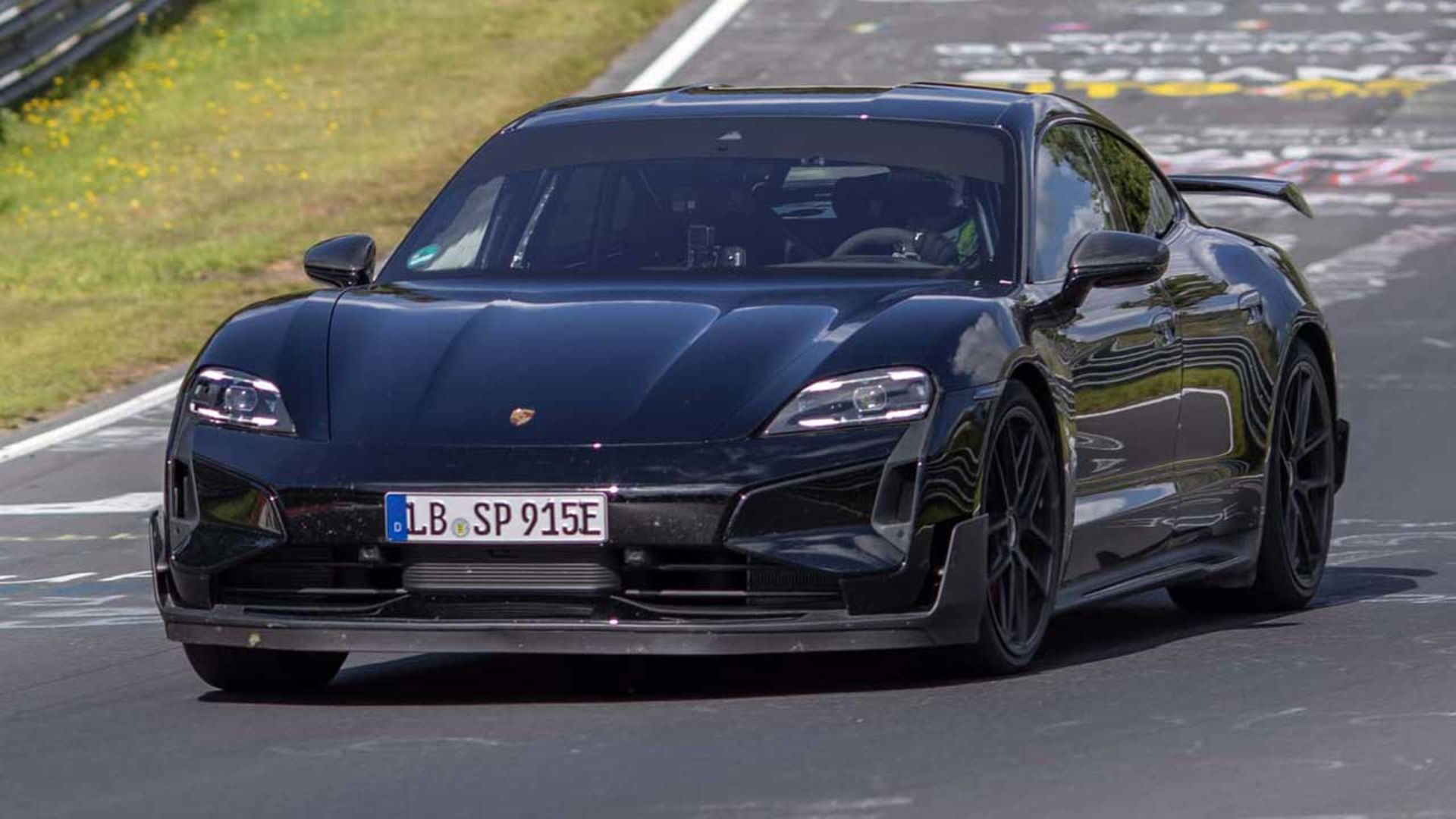porschetaycannurburgring1