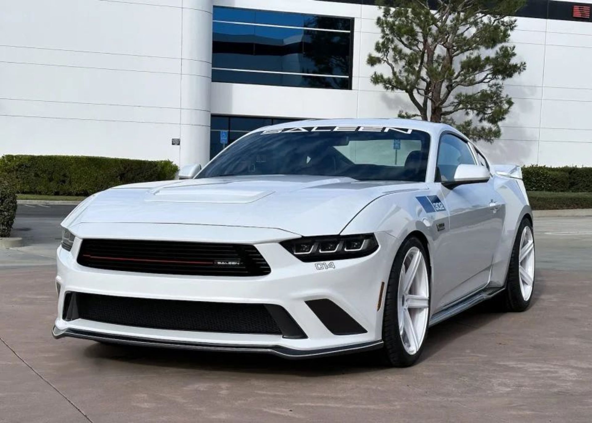 2024-Saleen-302-Yellow-Label-Ford-Mustang-Exterior-001-Front-Three-Quarters-850x607
