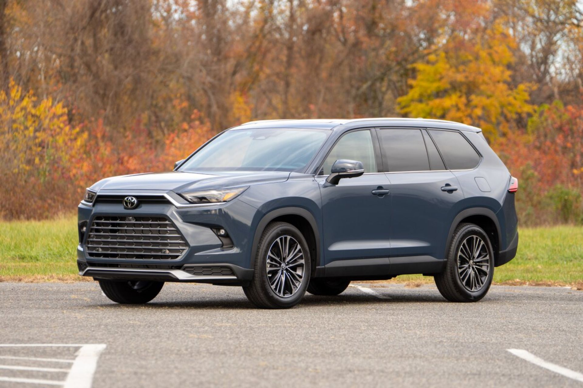 24-toyota-grand-highlander-hv-ext1