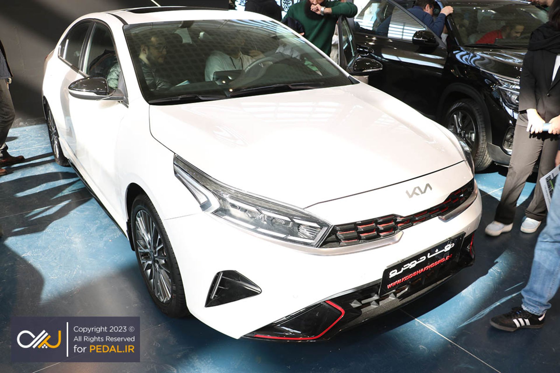 kia cerato (1)