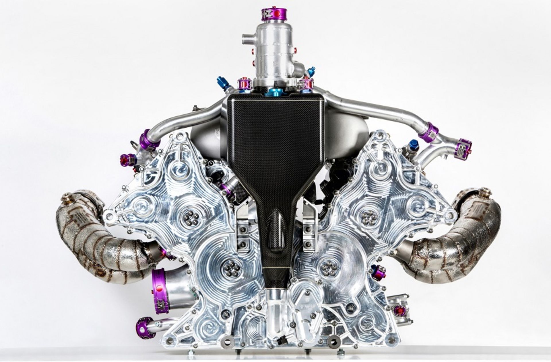 porsche-919-hybrid-lmp1-race-cars-v-4-engine_100546443_h