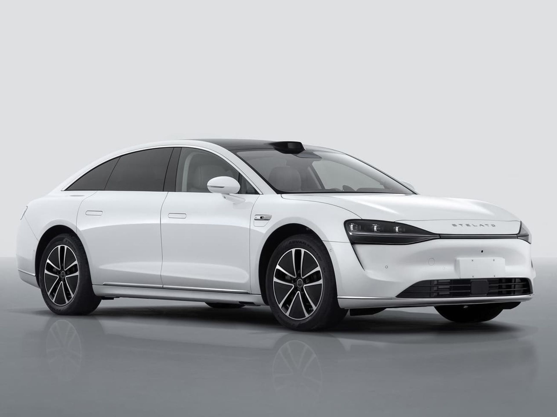 1488x0_m814_autohomecar__ChxoHmXxAaeAAN8-AALmCdkdUME052