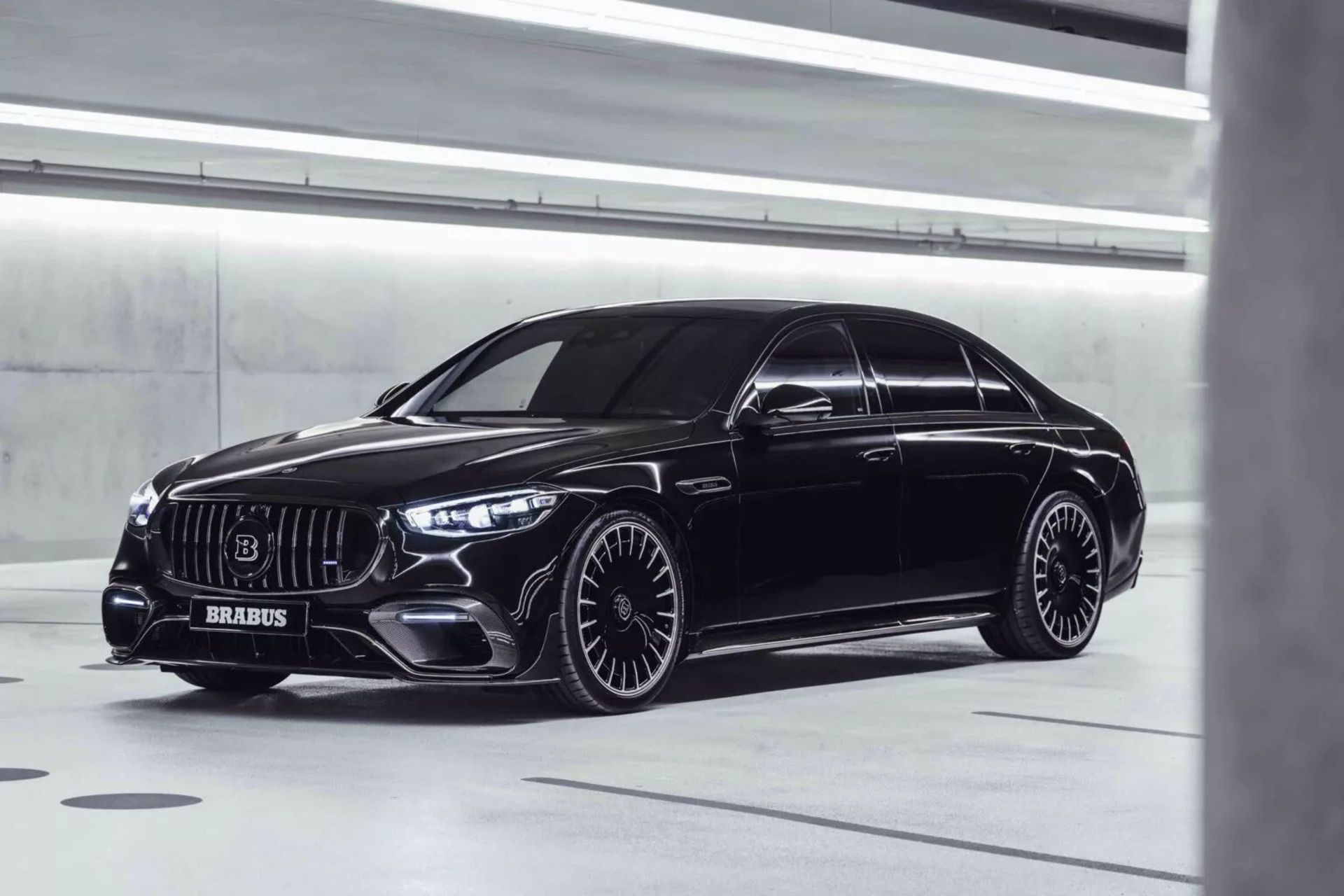 BRABUS-930-Mercedes-AMG-S63-E-Performance-Exterior-24-1536x1024