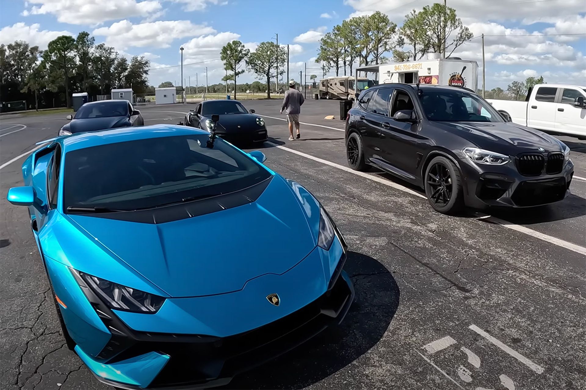 bmw-x3-m-vs-lamborghini-huracan-tecnica-drag-racing