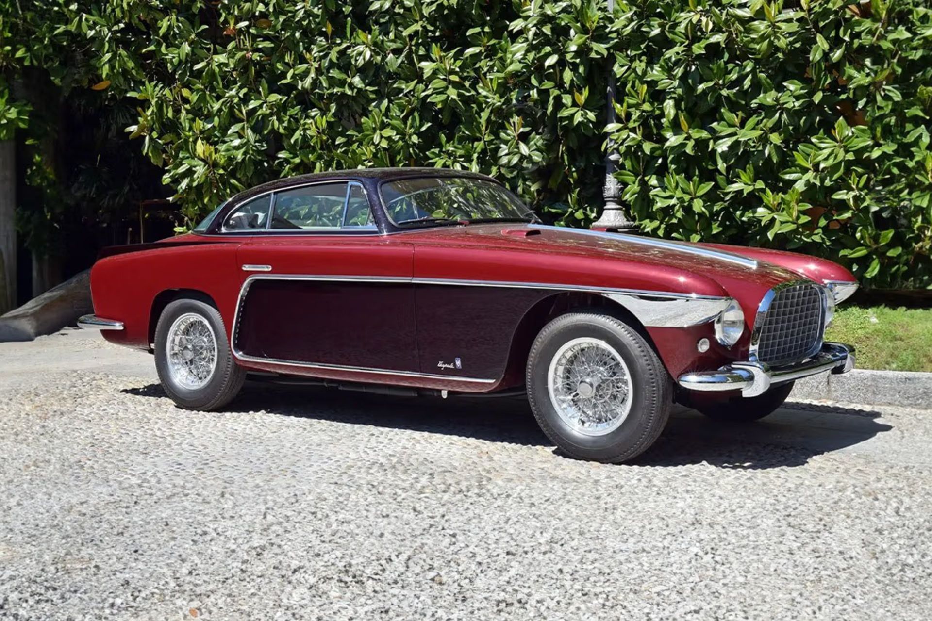 https___hypebeast.com_image_2024_02_1953-ferrari-250-europa-coupe-vignale-auction-info-001