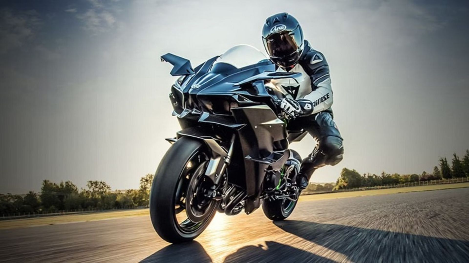 kawasaki-ninja-h2r (1)