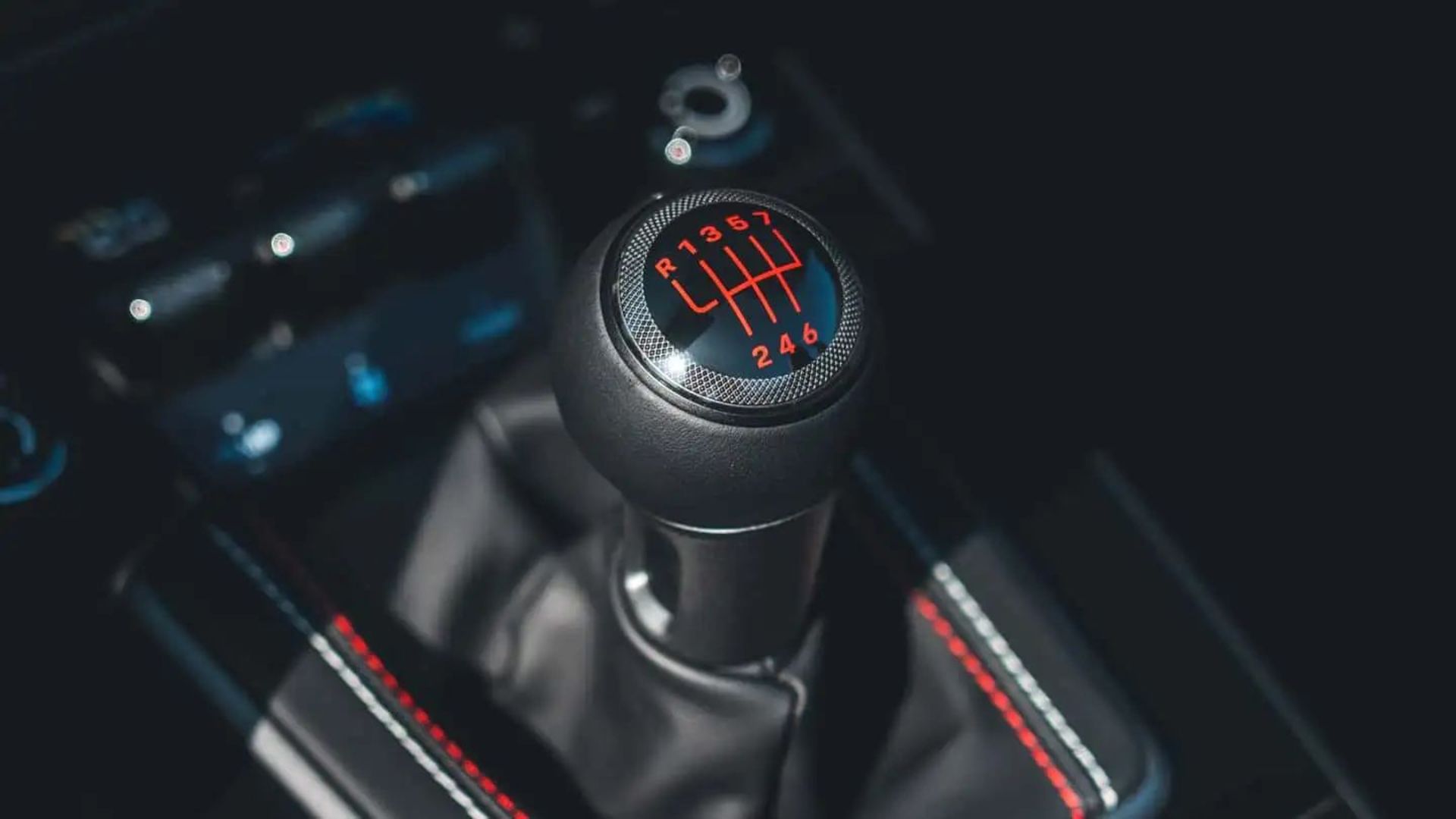 porsche-911-manual-lead
