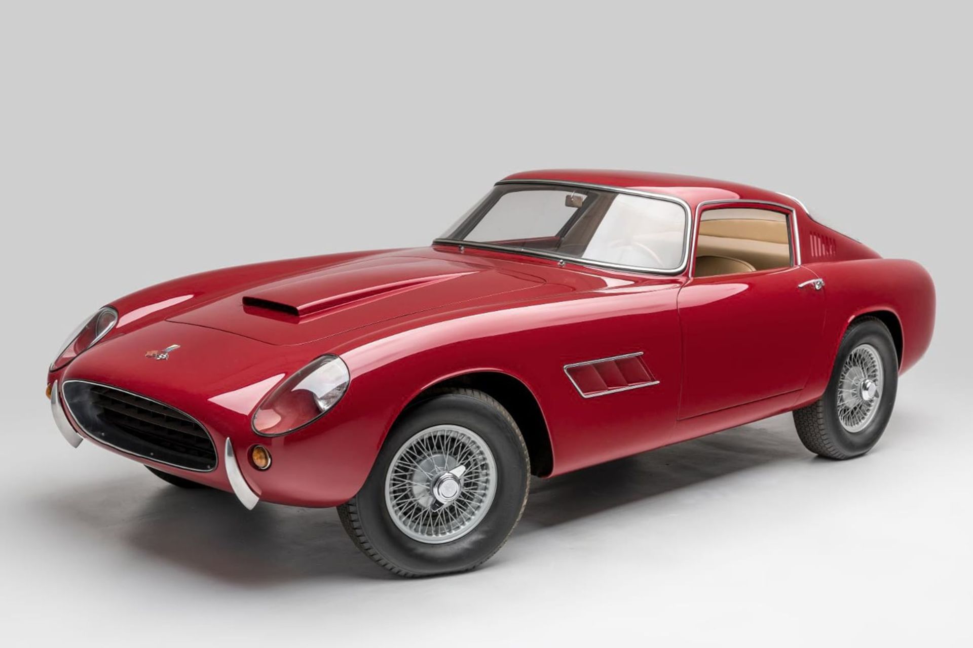 1959-Chevrolet-Corvette-Scaglietti-Italia-Petersen-Automotive-Museum-Exterior-004-Front-Three-Quarters