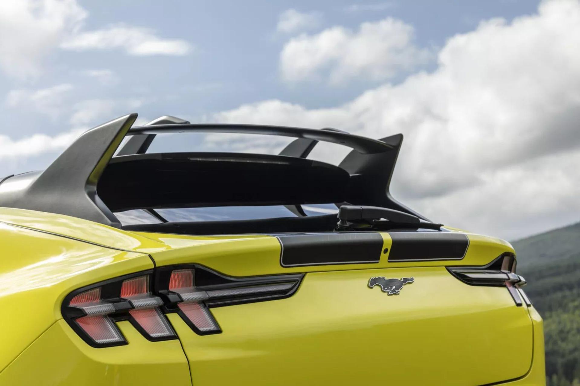 2024-Ford-Mustang-Mach-E-Rally-21-1536x1024