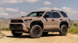تویوتا فوررانر (Toyota 4Runner) مدل ۲۰۲۵ در مسیر آفرود