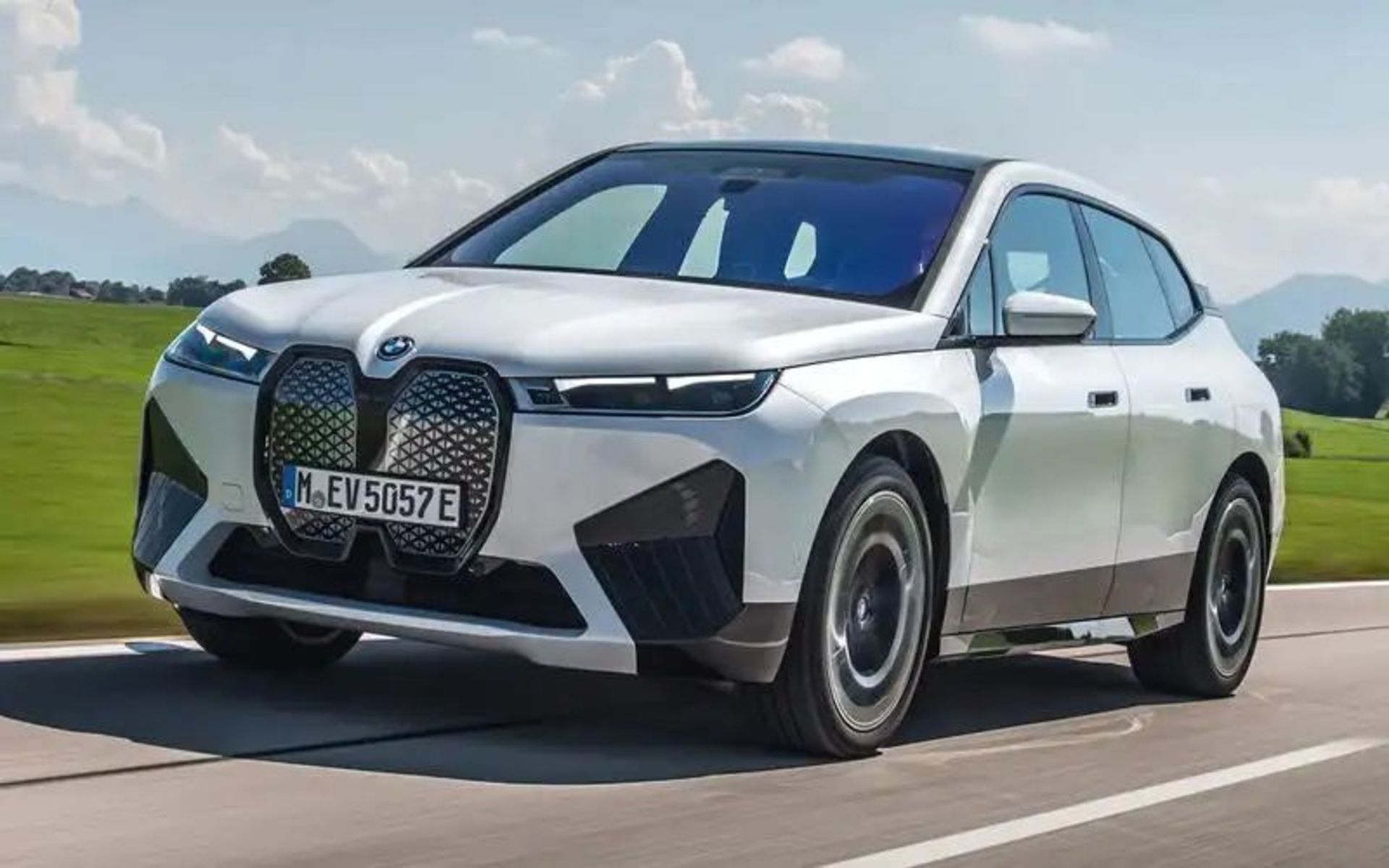 28-bmw-ix-autocar