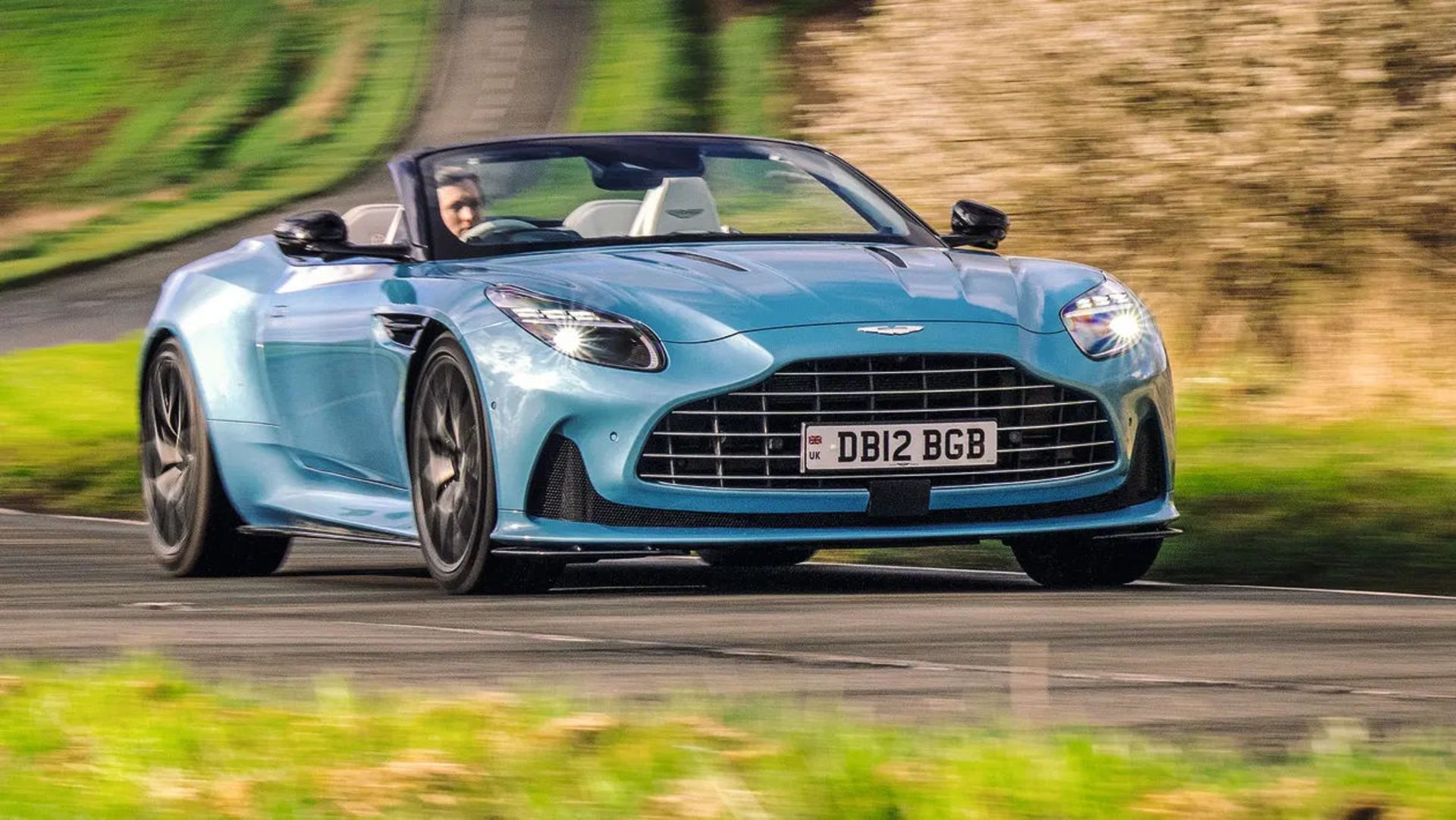 Aston Martin DB12 Volante review-5