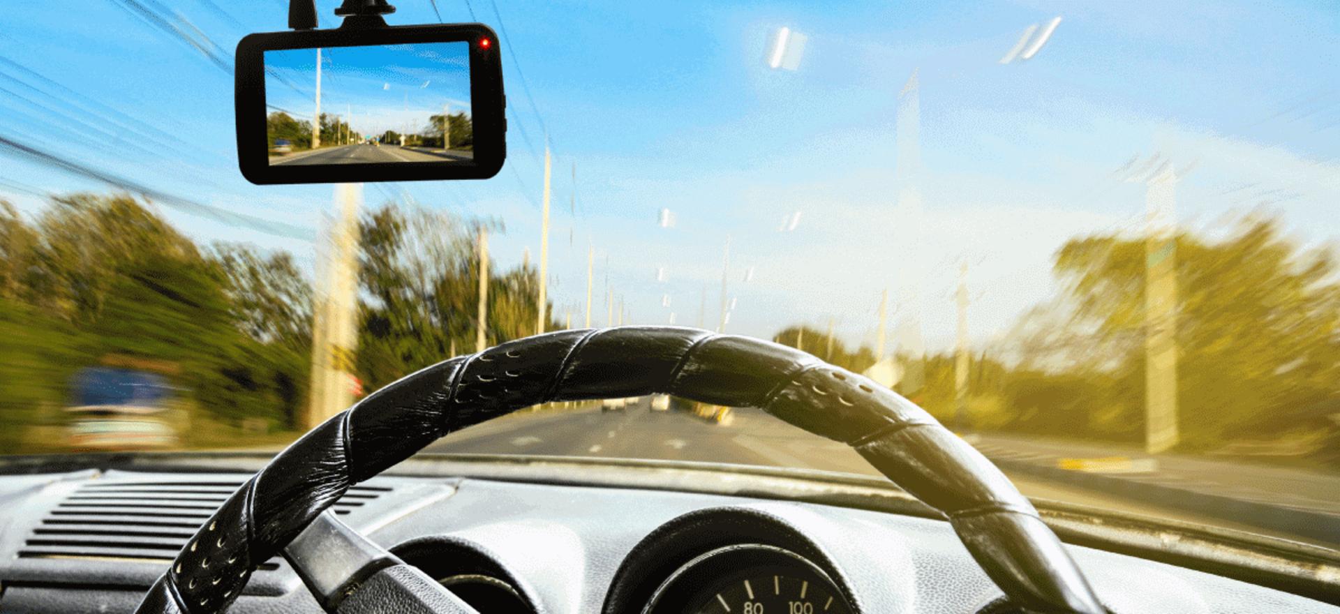 Car_Dash_Cam_and_Benefits_of_Using_Car_Dashboard_Camera_522b1a000e