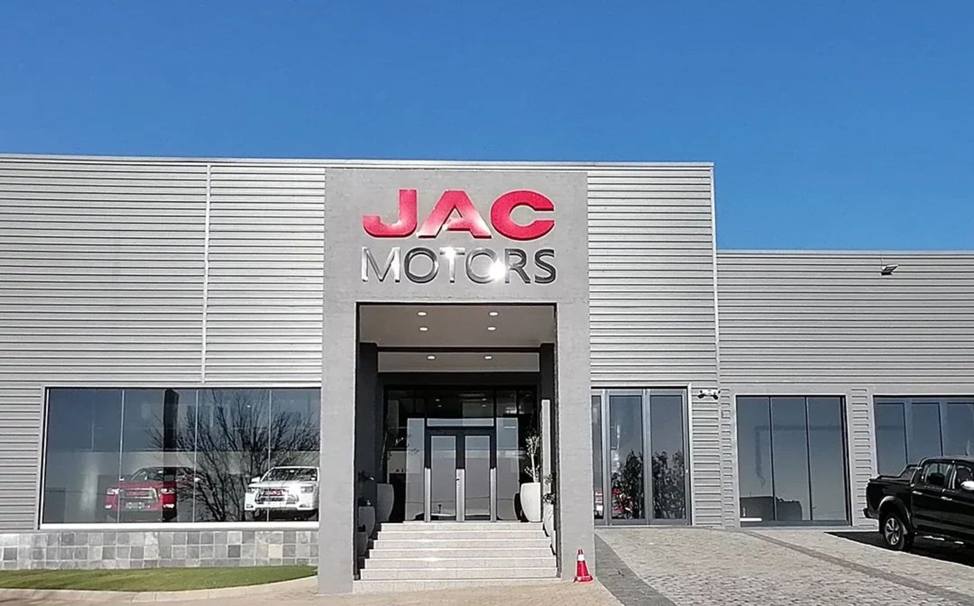 JAC7_n-1080x672