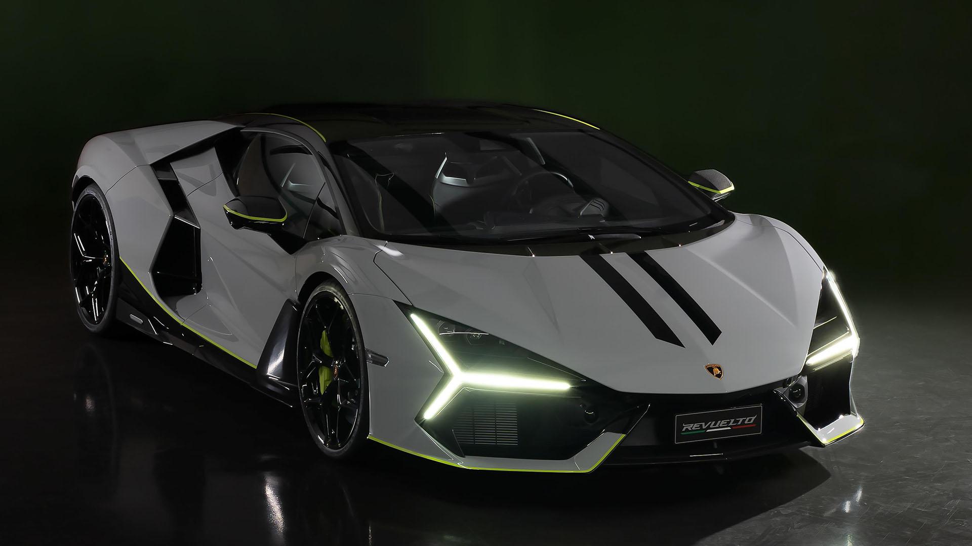 Lamborghini-Revuelto-Ad-Personam-Arena-2024-2