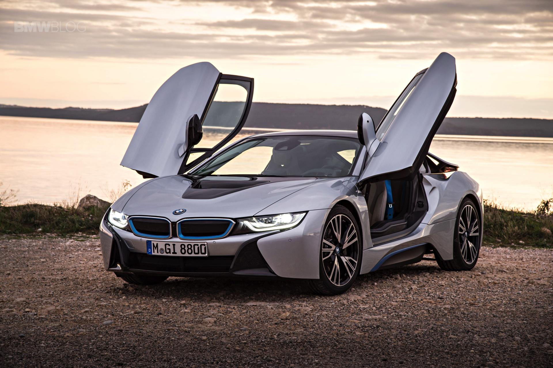 bmw-i8-laser-lights-images-14