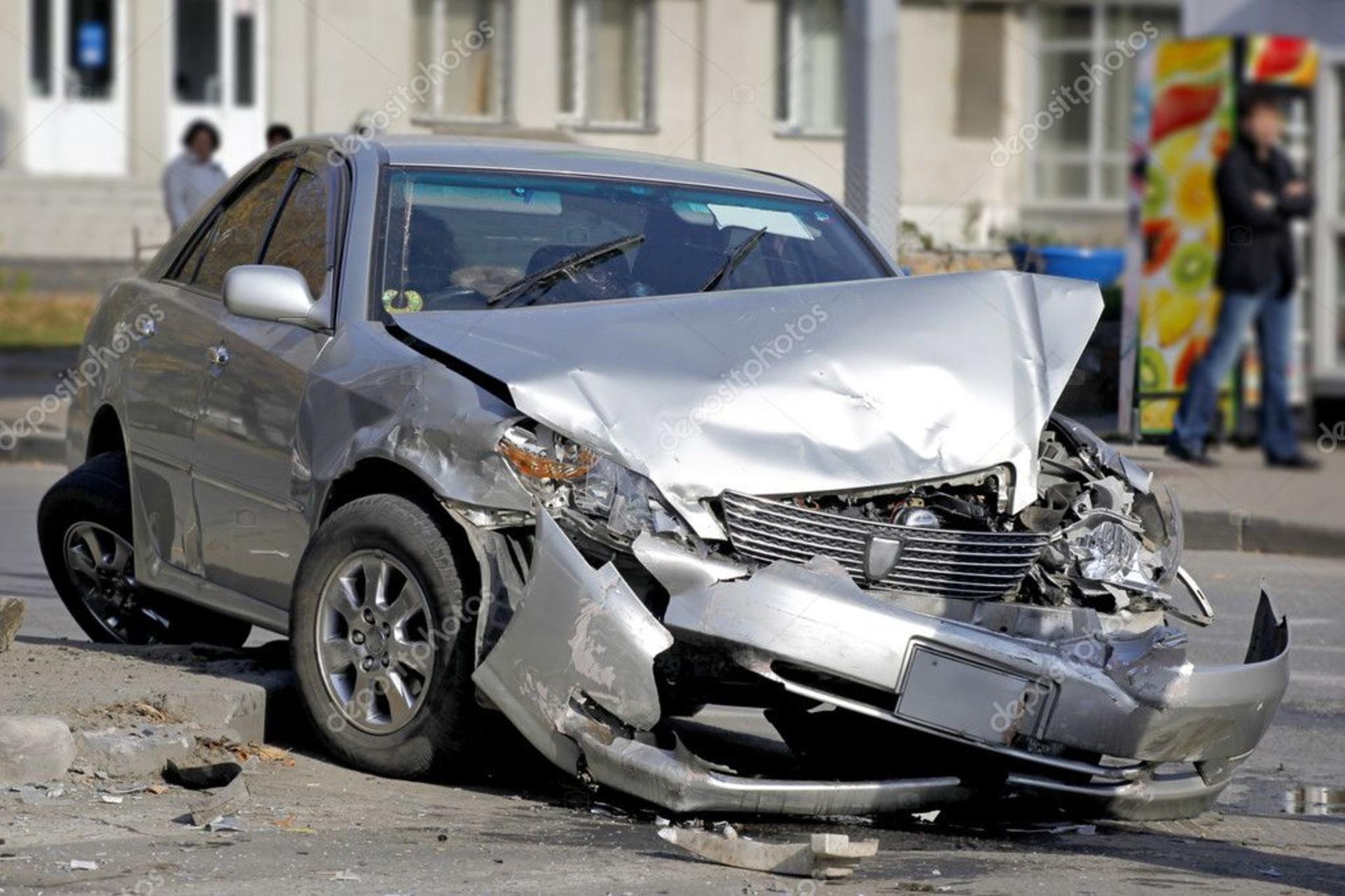 crashed car crash