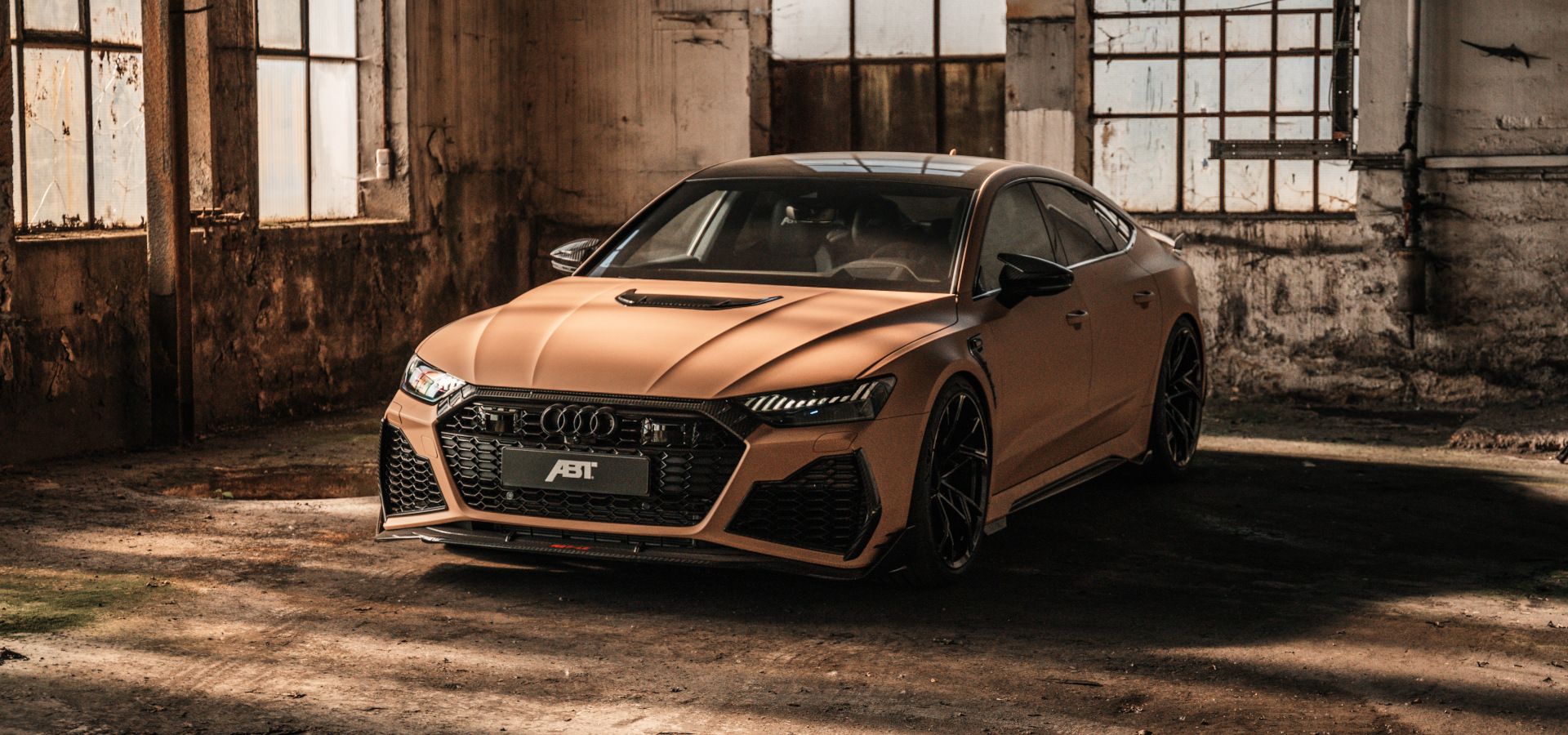 ABT-RS7-LE-1000PS-Front-seitlich2