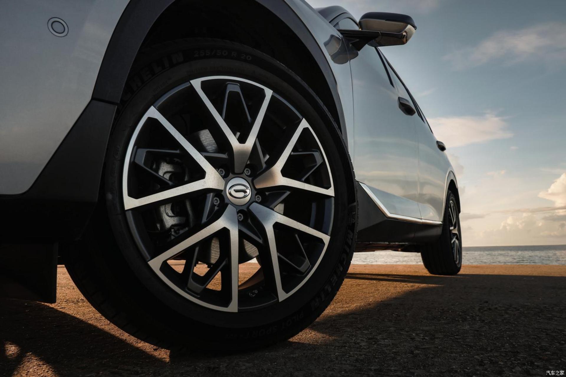 GAC Trumpchi GS8 17