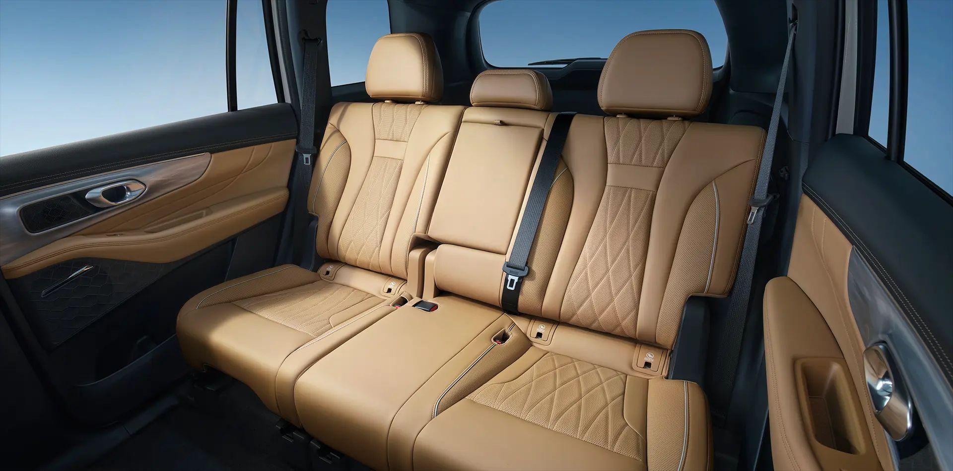 GAC Trumpchi GS8 4