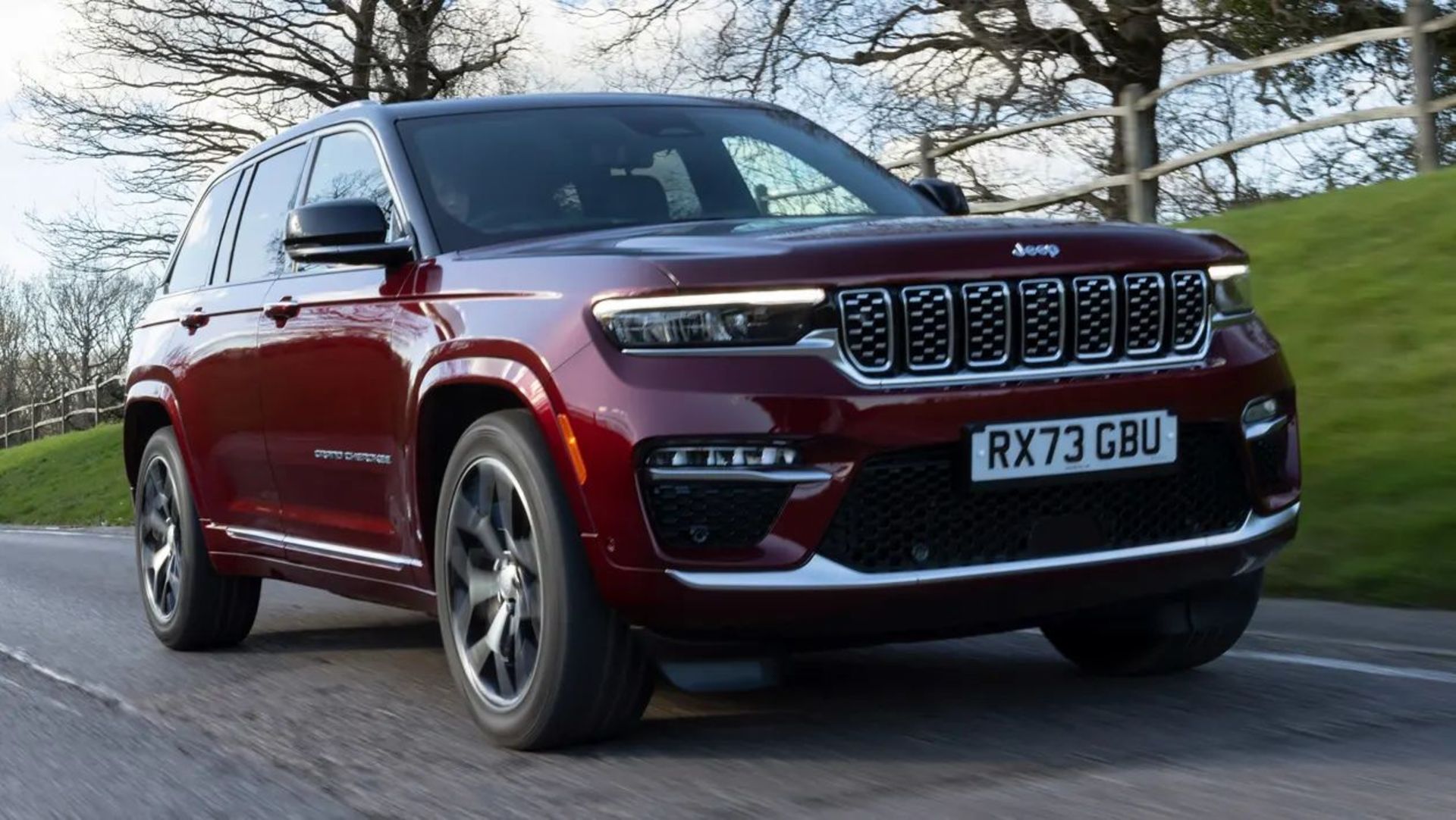 Jeep-Cherokee-120_b8kepb