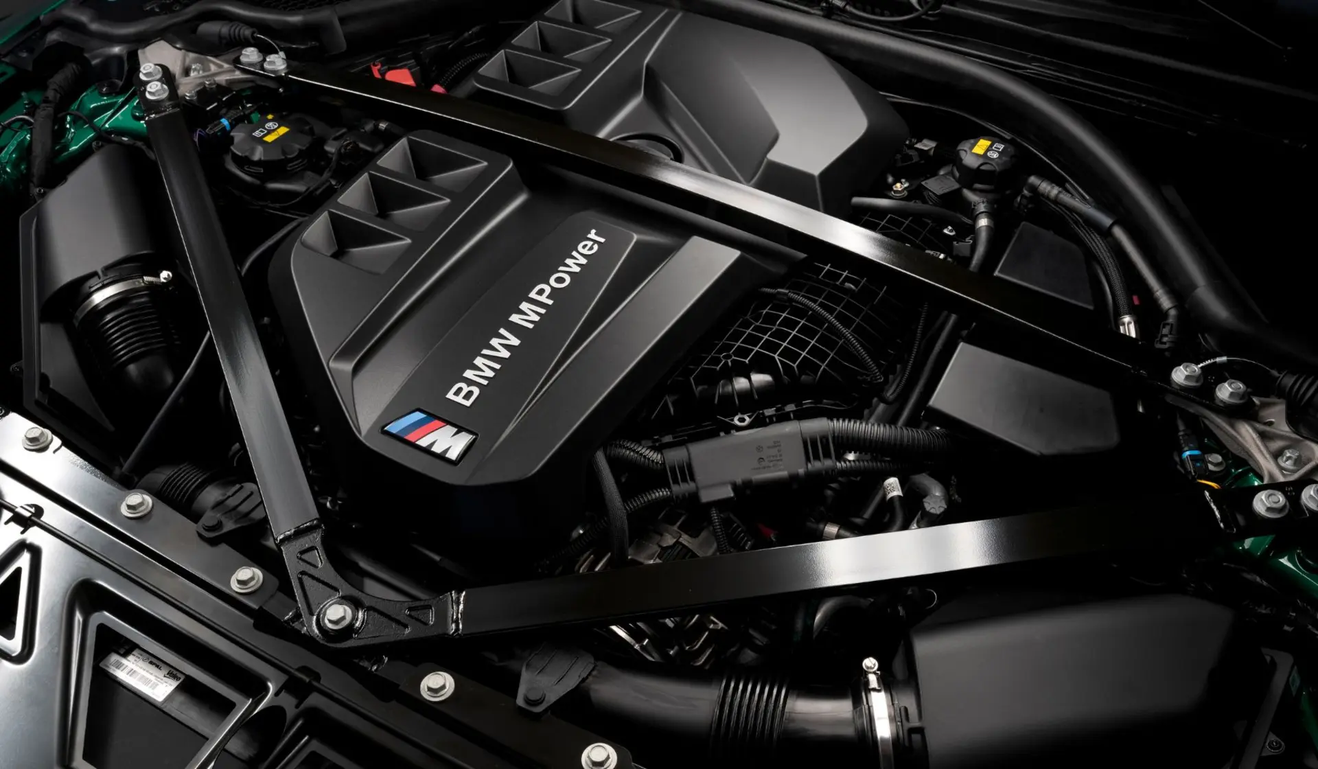 heres-why-the-m3-and-m4s-s58-twin-turbo-engine-is-a-six-cylinder-masterpiece-155826_1
